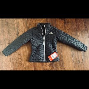 New girls North Face Tamburello black jacket xs 6